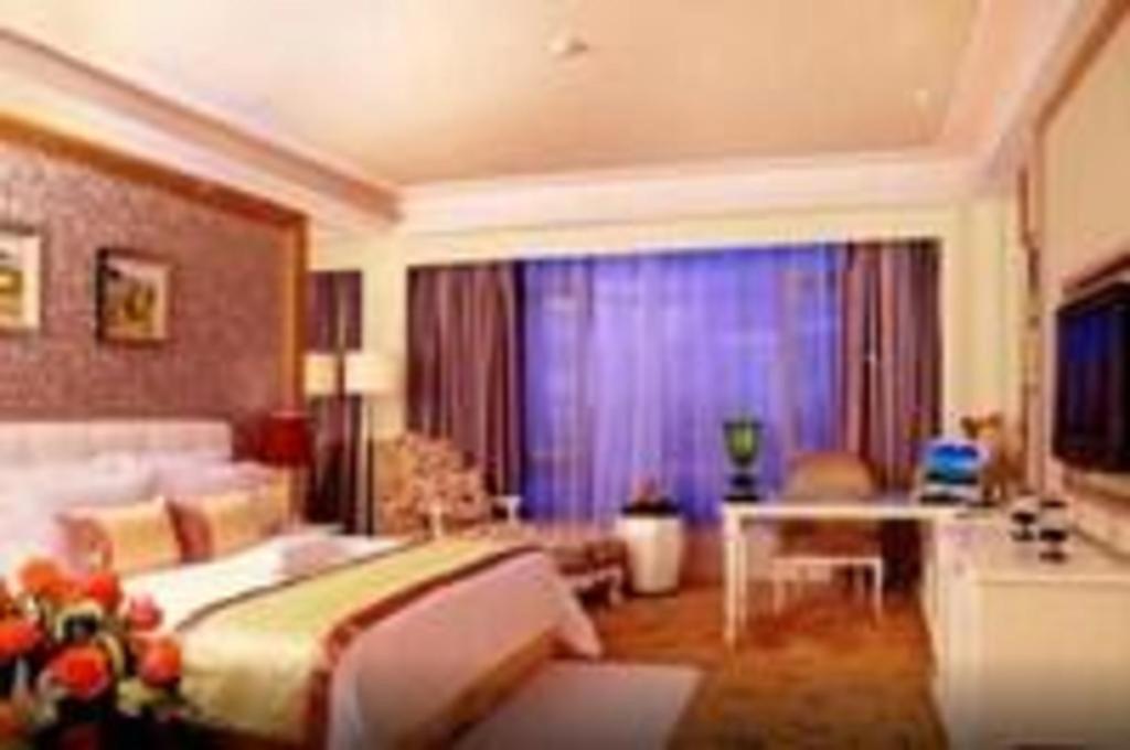 Eurasia International Hotel Донгуан Екстериор снимка