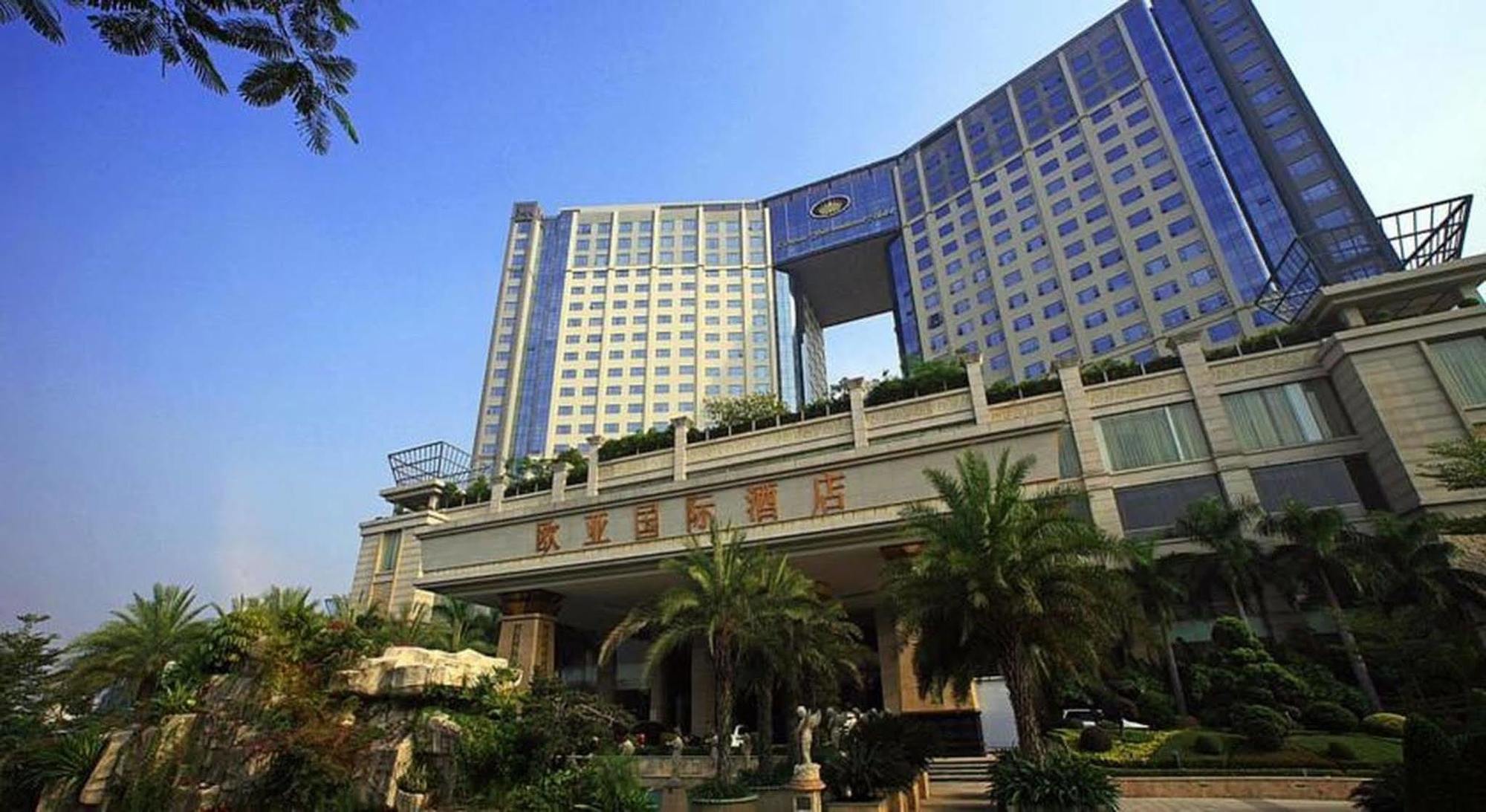 Eurasia International Hotel Донгуан Екстериор снимка